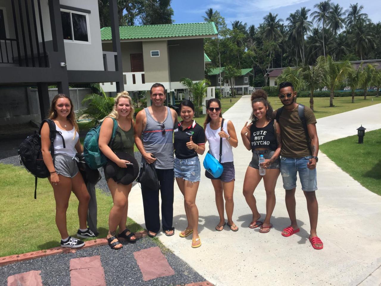 Wanpratheep Village Kohphangan Ban Madua Wan Екстер'єр фото