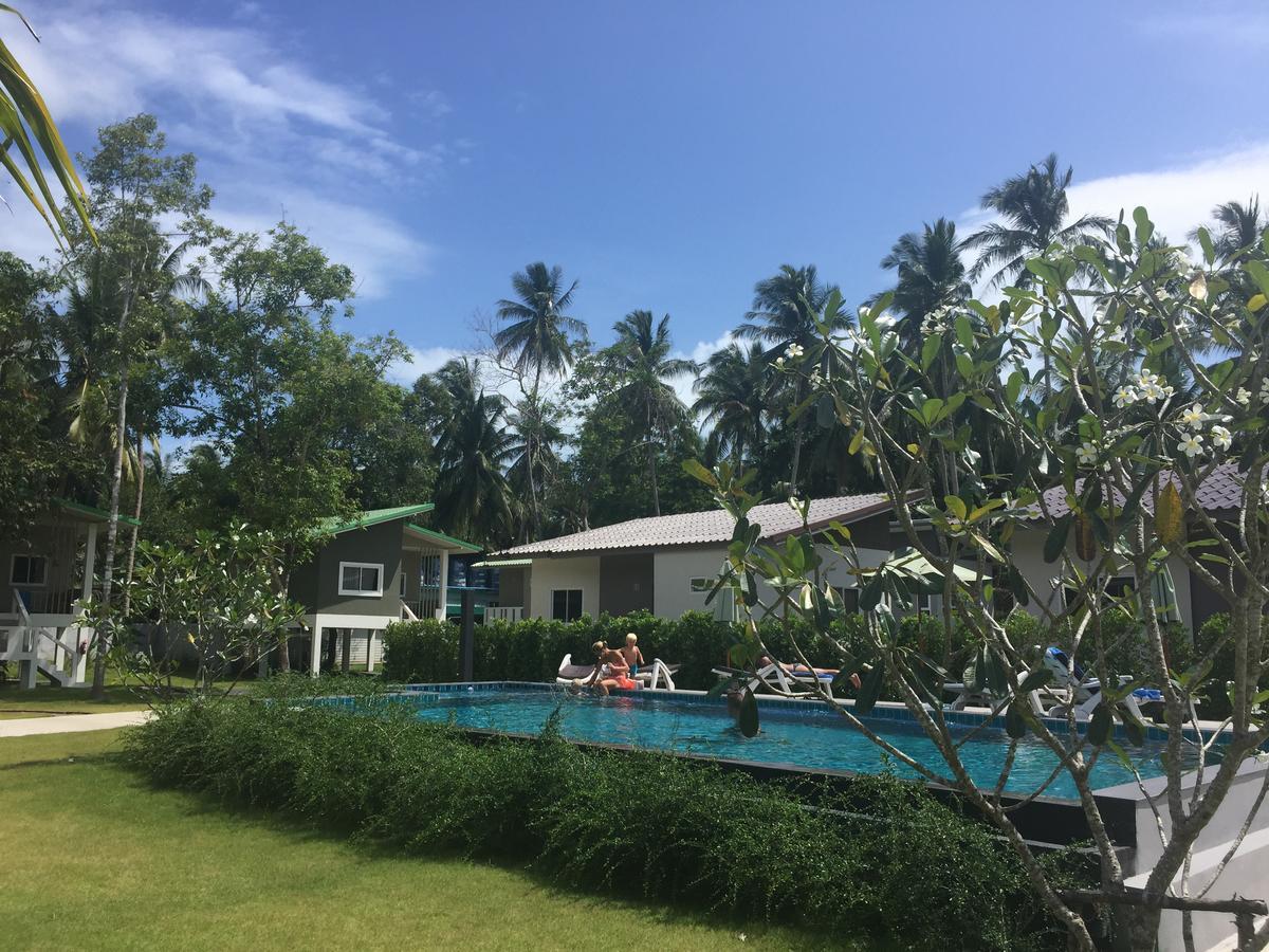 Wanpratheep Village Kohphangan Ban Madua Wan Екстер'єр фото